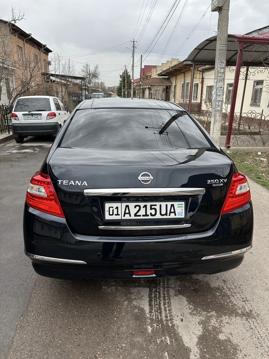 Продается автомобиль Nissan