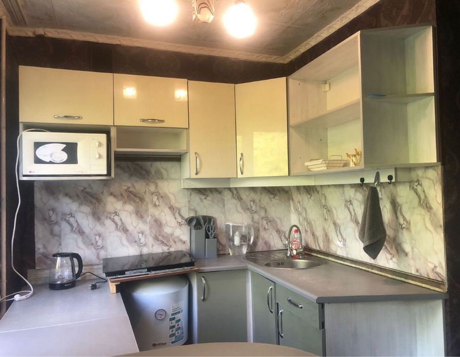 Продам двух комнатнух квартиру