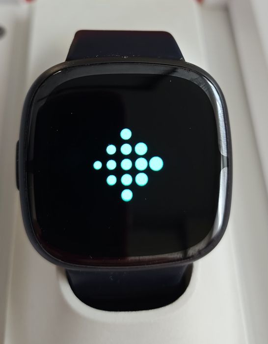Продавам  fitbit sense 2