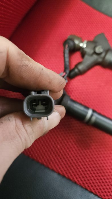 Injectoare Toyota Rav 4 2.2 177cp