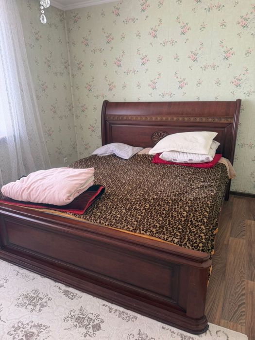Продам спальный гарнитур