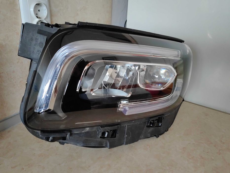 Фар Mercedes GLB 247 LED ляв / Фар Мерцедес ГЛБ 247 Оригинален