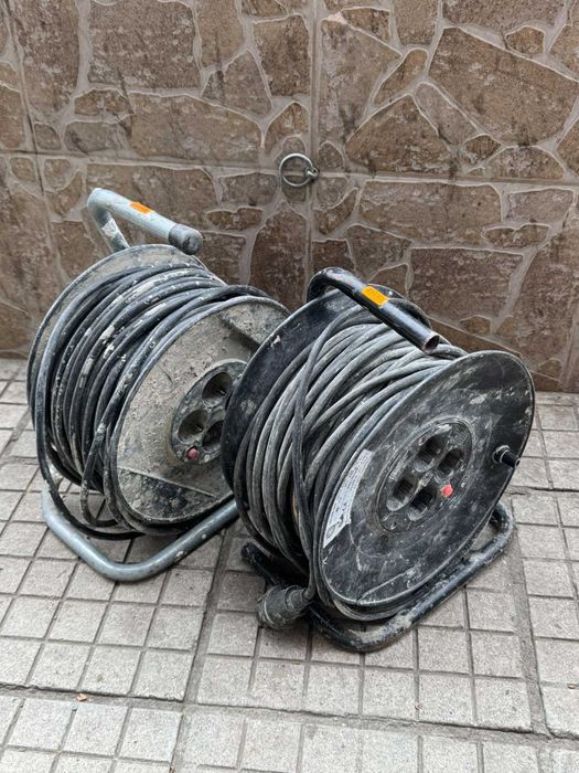 Два броя макари по 50 метра