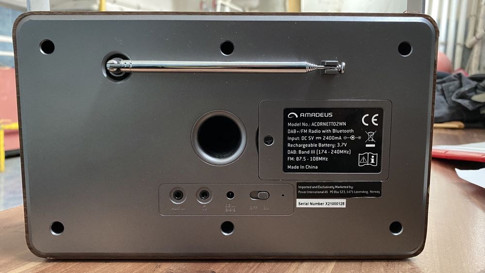 Radio Amadeus , cu bluetooth