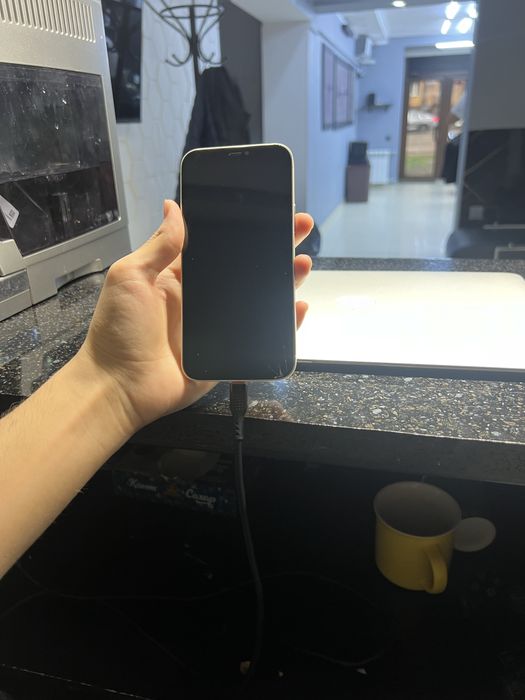 Экран надо поменят