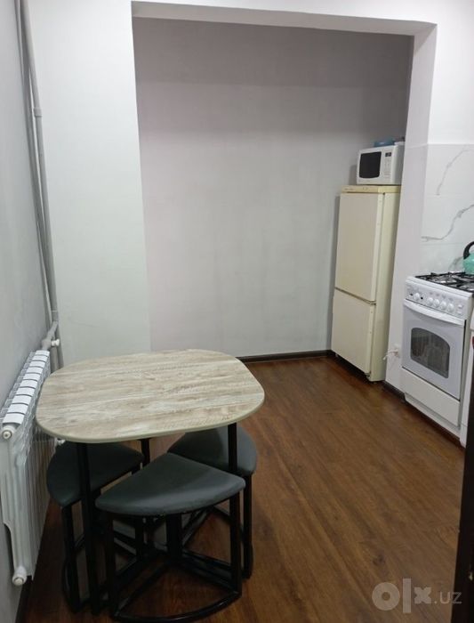 Срочно продается квартира 3/2/9  Паркентский массив Риезий