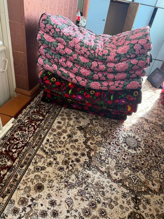 Курпача сотилади