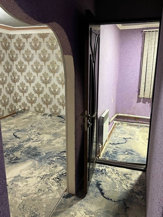 2 xonali kvartira sotiladi