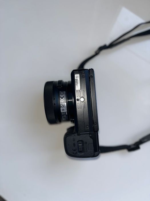 Фотоапарат Sony A6100 + обектив