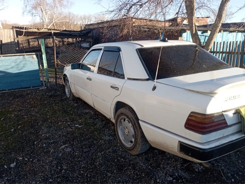 Продам машину Мерседес