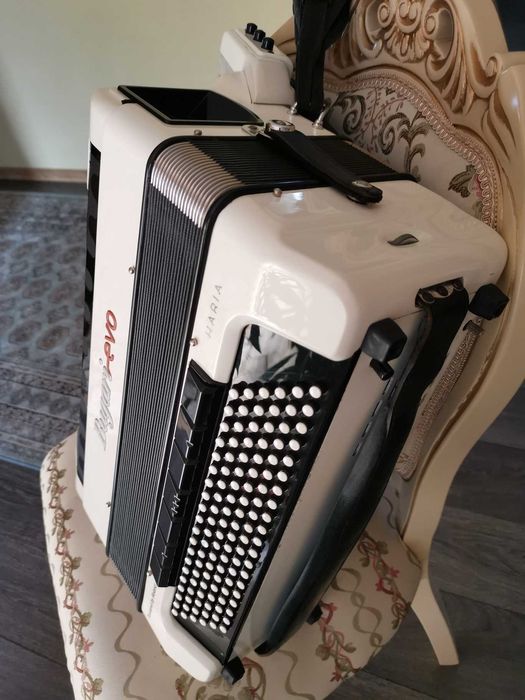 Acordeon Bugari Evo Haria 41 White Bijuterie