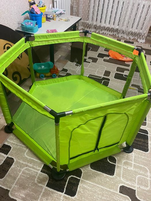Продам манеж для детей