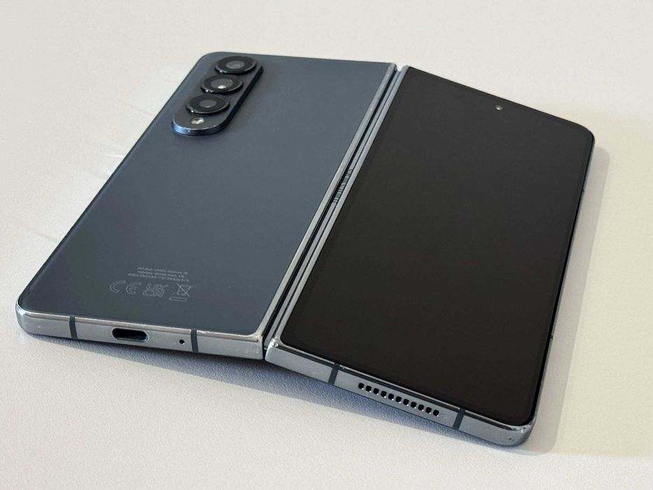 Бартер! Galaxy Z Fold 4 Graygreen (Тъмно Зелен)