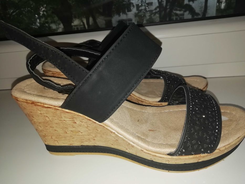 sandale negre, noi,elegante