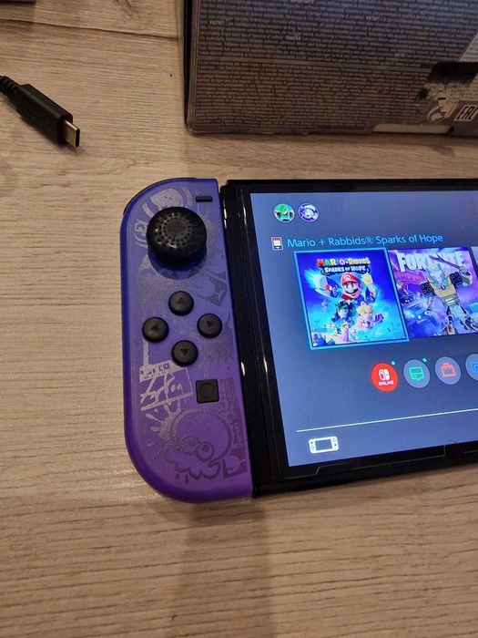 Nintendo Switch OLED Splatoon Edition 3 - FIFA 23 CADOU - TOP
