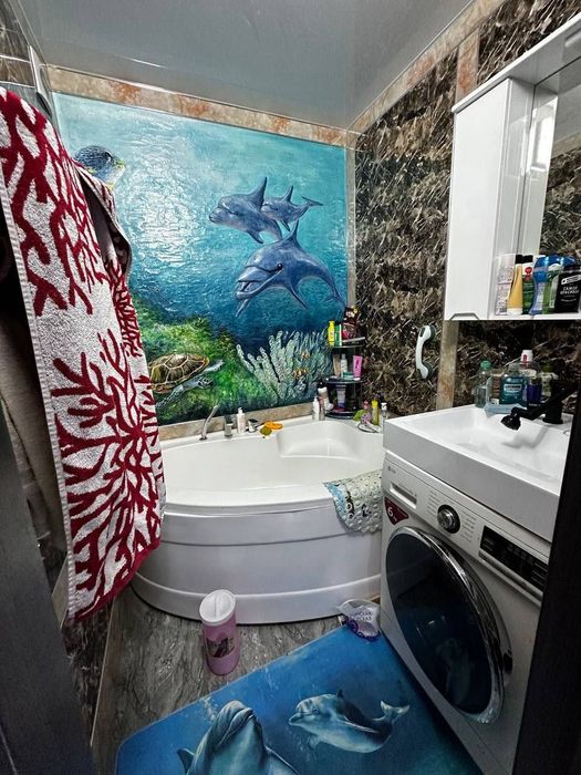 Продаётся 4 комнатная квартира на 2 этаже миробадский район!