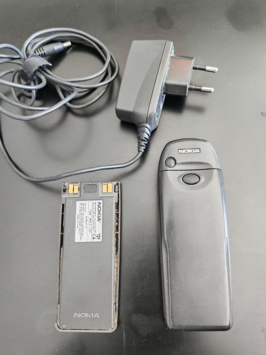 Telefon Nokia 6310 i