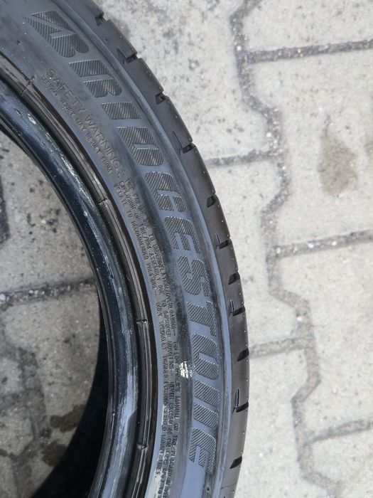 255 40 18 Bridgestone