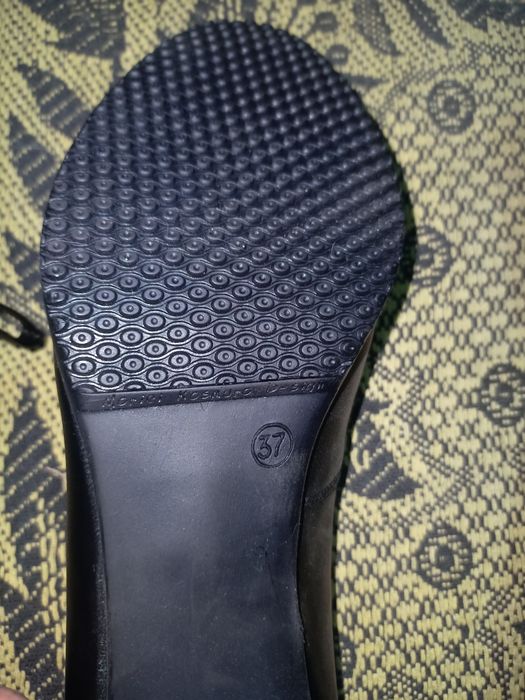 Продам туфли 36 и 37 размер