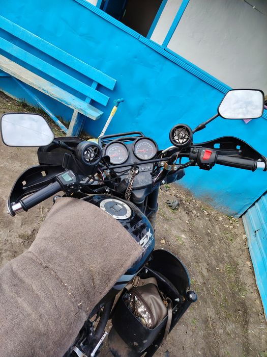 Продам мотоцикл 200 кубовы