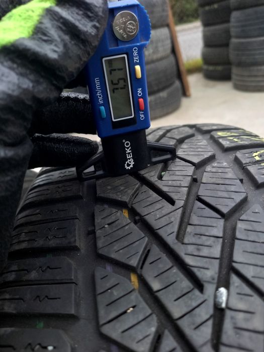 Anvelope de iarna 205-60r16 Semperit