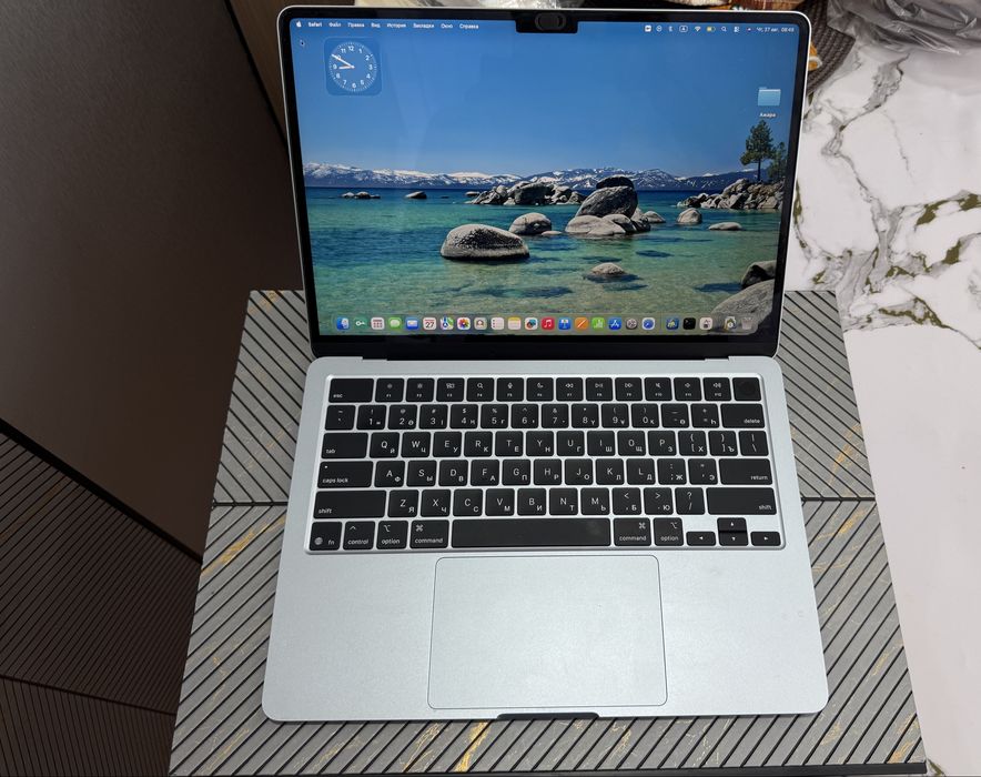Macbook air m4. 16гб 256гб