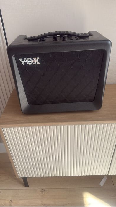 Комбоусилитель для электрогитары VOX VX15GT