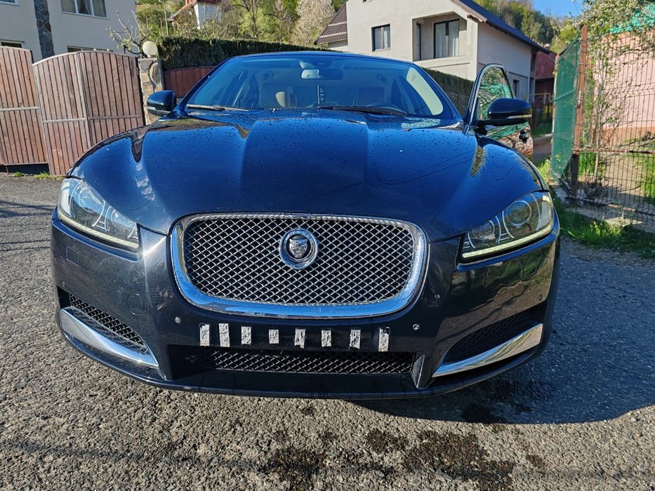 Jaguar XF Luxury 2015 2.2 200cp