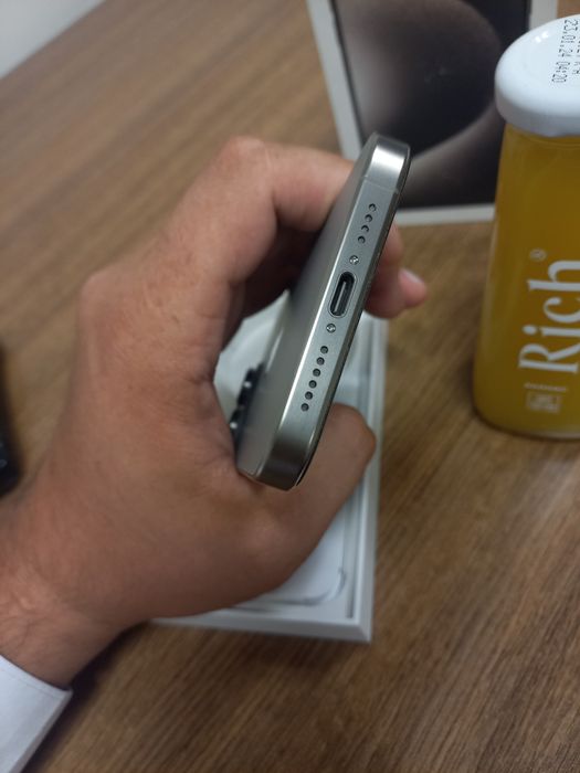 iPhone 15 Pro Max Natural 256