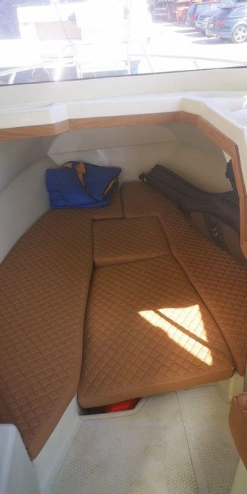 Vând barcă cabinata-pilothouse Sâmbăta 620 long