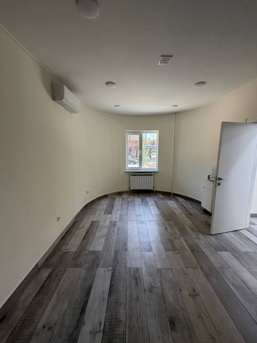 Юнусабад 2 квартал Продается нежилой помещение