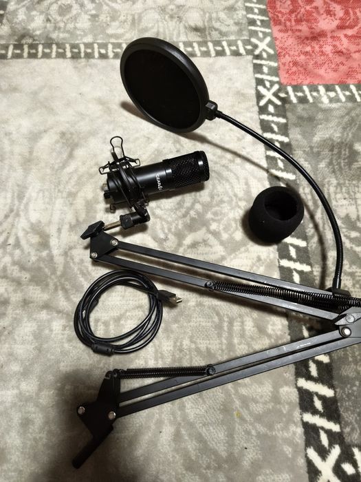 Gear4U Streamer USB Microphone Kit