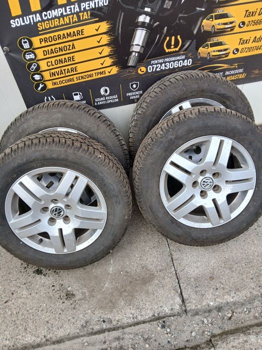 Jante aliaj R15 , originale VOLKSWAGEN GOLF 4 , stare impecabilă echipate cu anvelope Allseason  195/65/R15 DEBICA Dot 2018 Profil uniform adânc