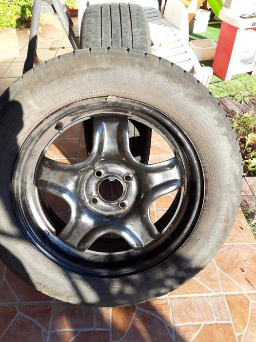 Джанти със гуми за дачия сандеро