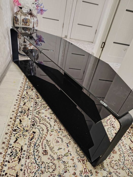 Подставка под телевизор