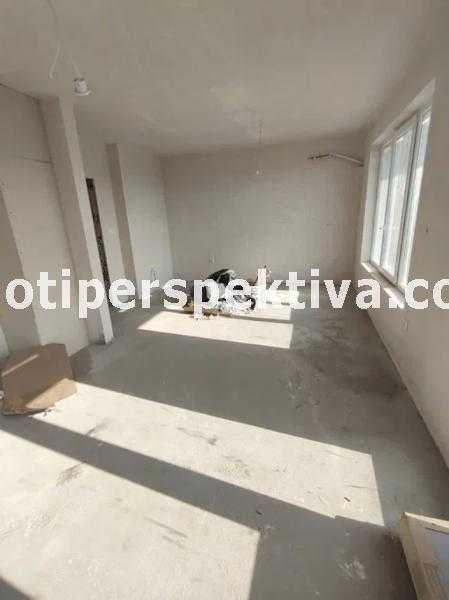 Продава се Двустаен апартамент в Пловдив, Остромила - 80 кв.м за 1250 €/кв.м - Снимка #1