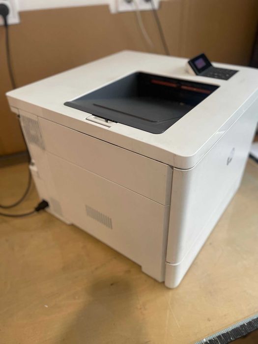 Цветен лазерен принтер  А4 HP Color LaserJet Enterprise M553