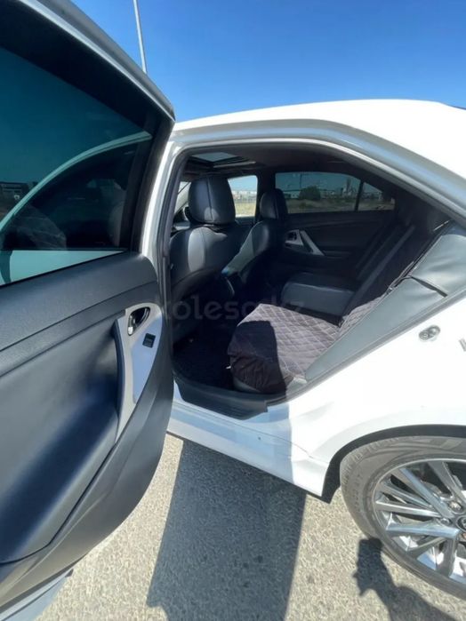 Тойота  Камри  SE