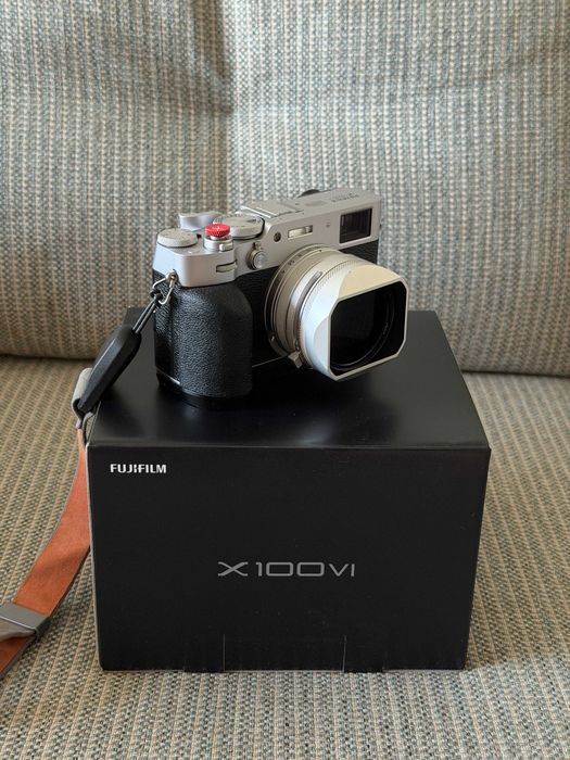 Фотоаппарат Fujifilm X100VI, Серебряный Silver
