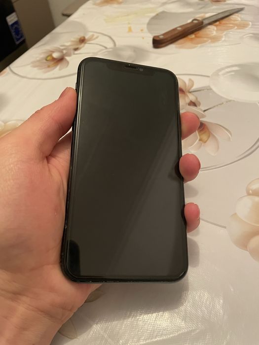 Продам Айфон 11 про