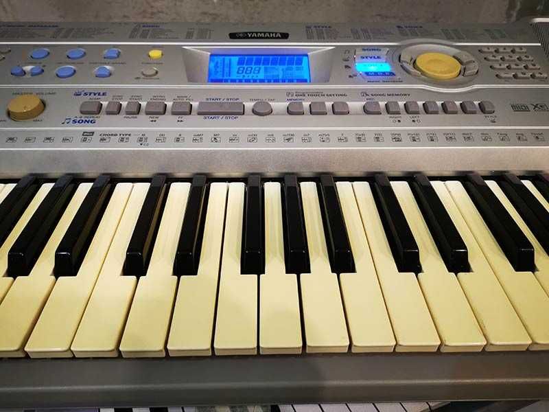 компютърна миди клавиатура YAMAHA PSR-290 синтезатор с 5 октави
