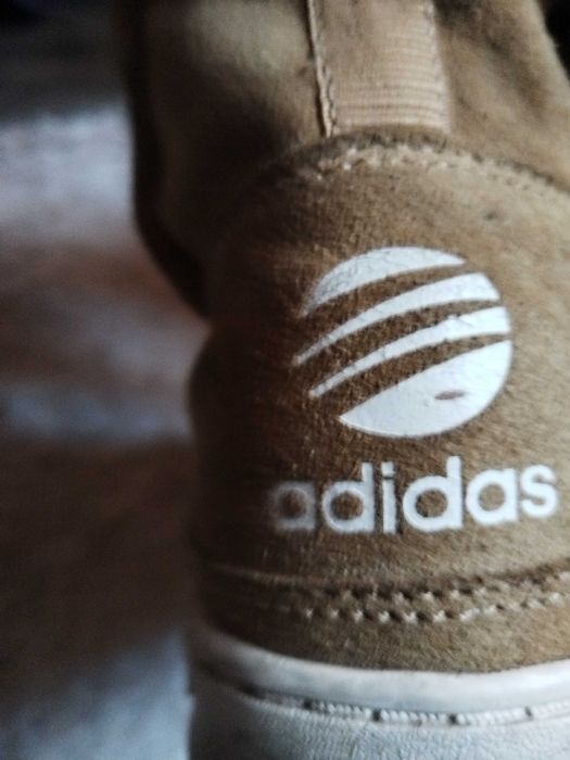 Продам женскую зимнюю обувь