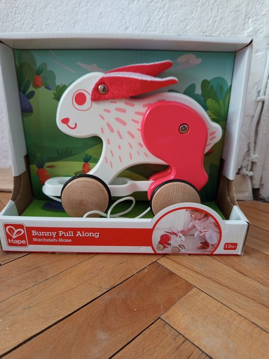 Ново дървено зайче и столче