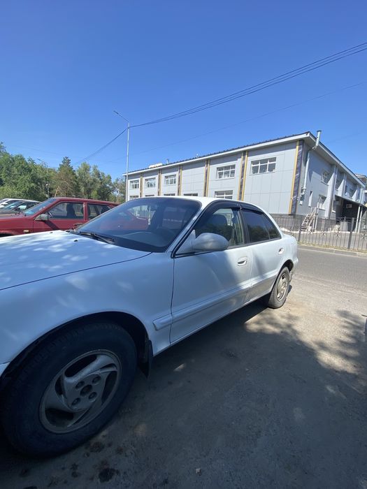 Huindai Sonato Y3