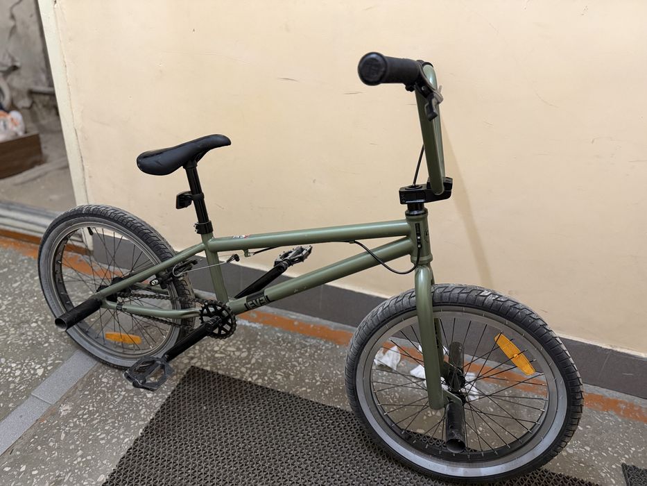 Велосипед BMX 2025 года