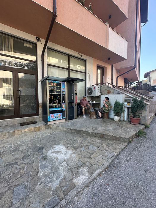 Дава се под наем Заведение в Смолян, Долно Райково - 300 кв.м за 306 € - Снимка #1