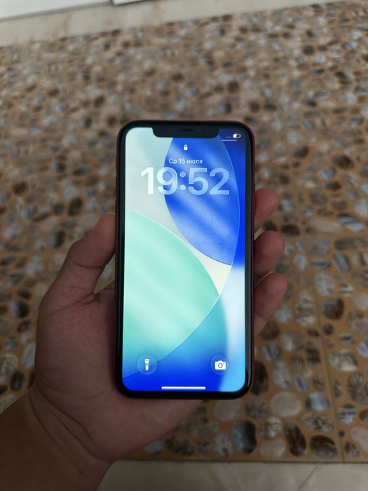 Iphone 11 64gb sotiladi