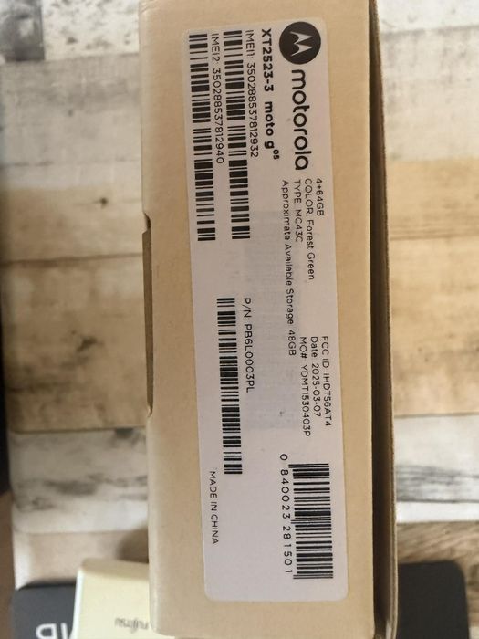 Продавам Motorola g05 64 GB 4GB RAM