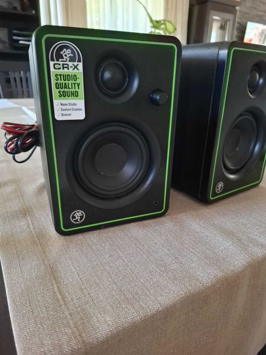 MACKIE CR4X, Monitoare active
