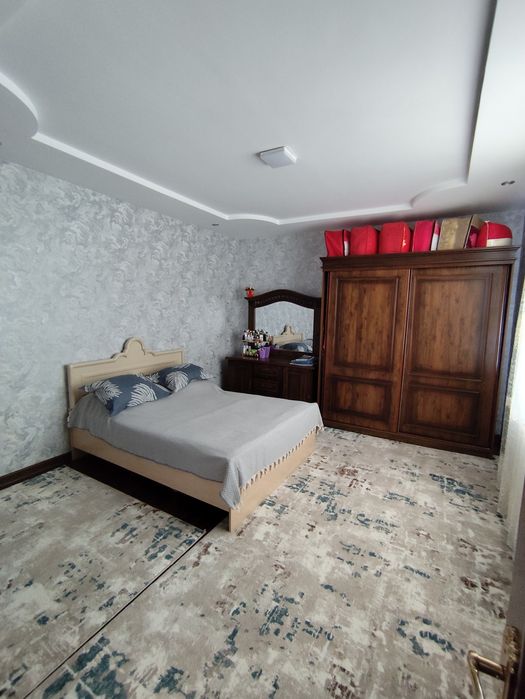 3.8 sotixli uy sotiladi